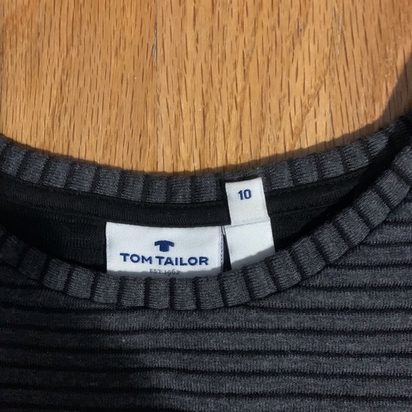 NWOT GIRLS TOM TAILOR “SHINE & SPARKLE” SWEATER - Picture 2 of 2